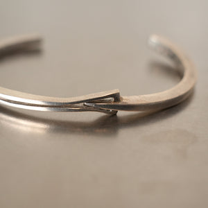 esperanto Arrow Bangle