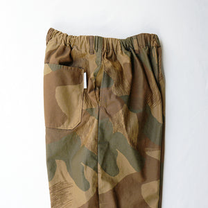 BACK SATIN CAMO EASY PANTS