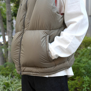 NANGA×MANUAL ALPHABET EXPLORER DOWN VEST