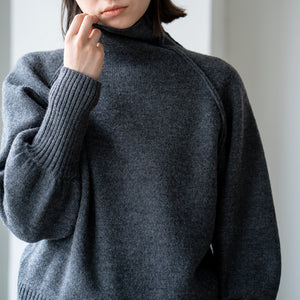 RAGLAN SLEEVE HI NECK BALOON KNIT【MANON】