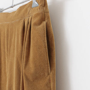 CORDUROY THREE TUCK PANTS【MANON】